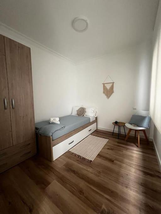 Gris Parking A Menos De 1 Min A Pie Apartman Vigo Kültér fotó